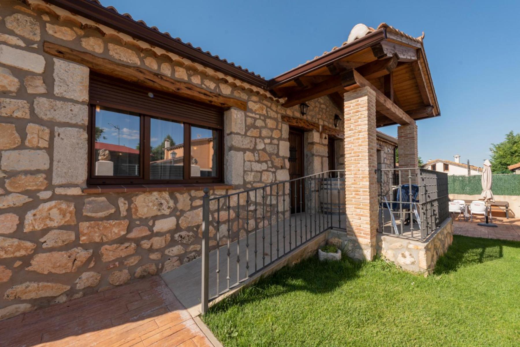 הוילה Fuentemizarra Casa Entre Hoces10-12Paxjardin Y Barbacoa מראה חיצוני תמונה