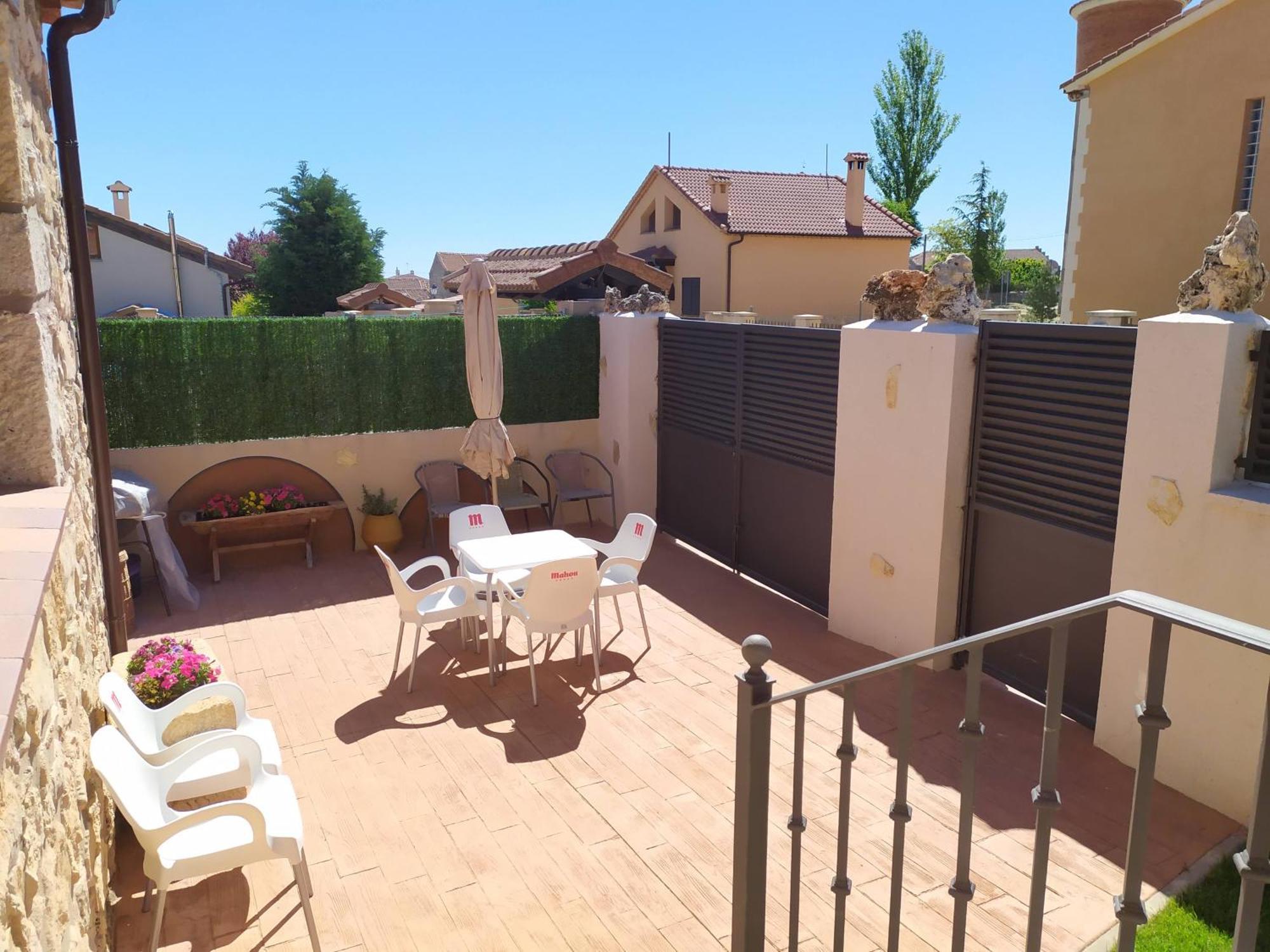 הוילה Fuentemizarra Casa Entre Hoces10-12Paxjardin Y Barbacoa מראה חיצוני תמונה