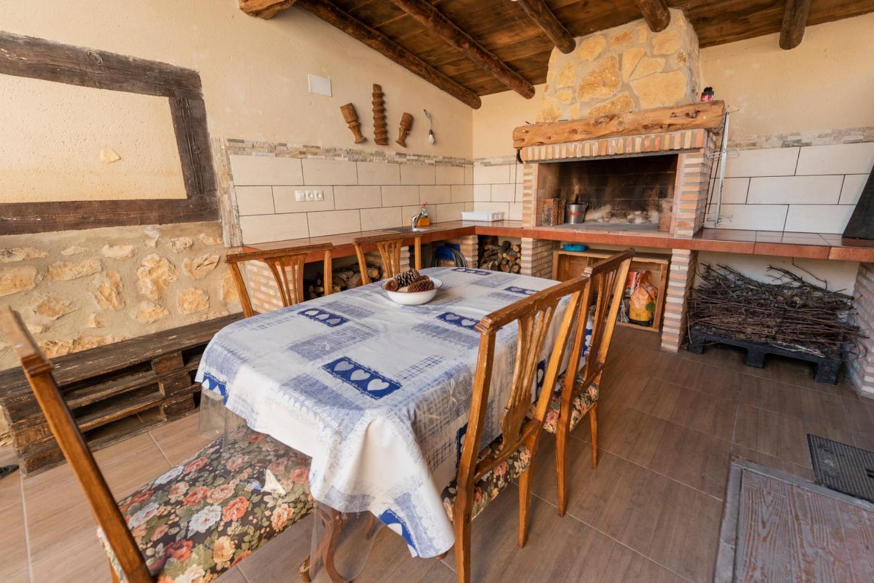 הוילה Fuentemizarra Casa Entre Hoces10-12Paxjardin Y Barbacoa מראה חיצוני תמונה
